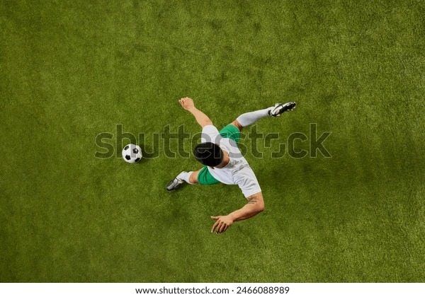 详解棒球规则中的打击区出界判定打者打击时脚的位置限制