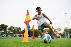 李小鹏回应女儿学花滑：练体操压力太大，但所有运动项目都很苦